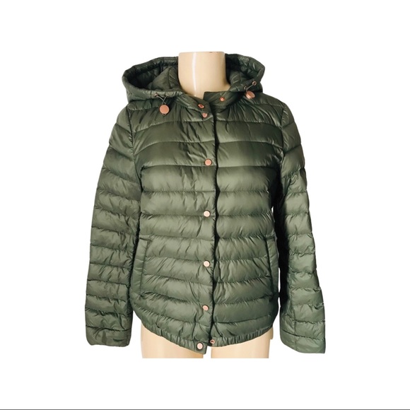 Bernardo Packable Hooded Puffer Jacket - Picture 2 of 8
